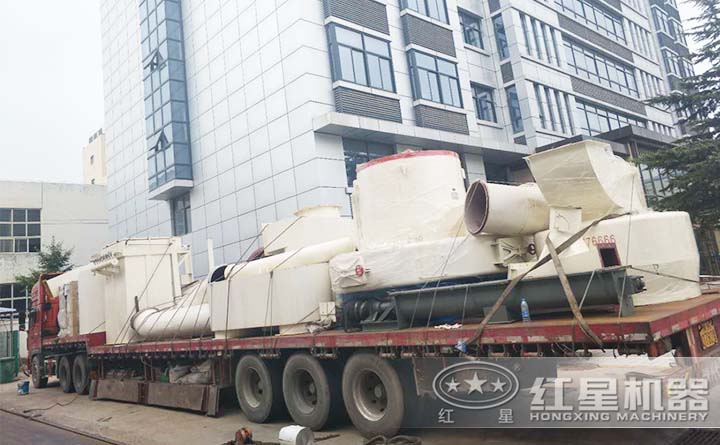 壹号娱乐官网磨粉机发货现场